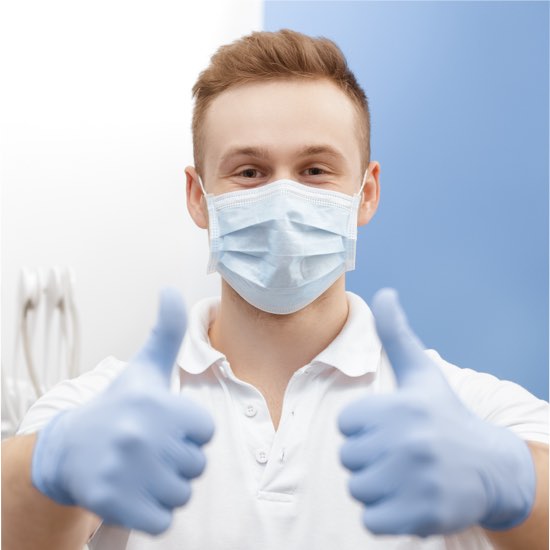 dentist thumbs up